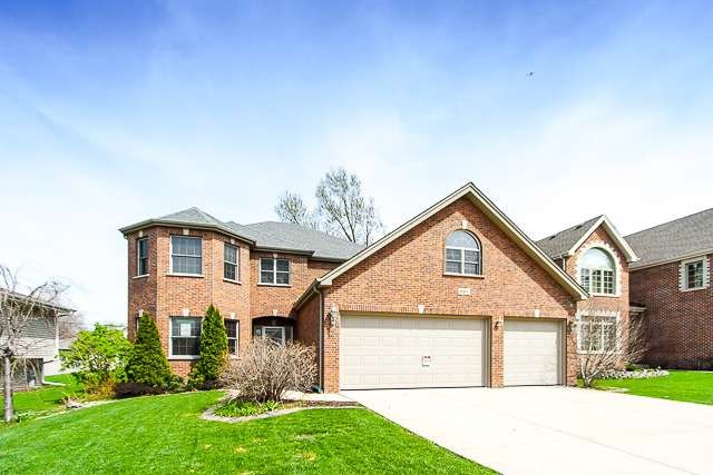 667 N Willow Rd, Elmhurst, IL 60126 - photo 1