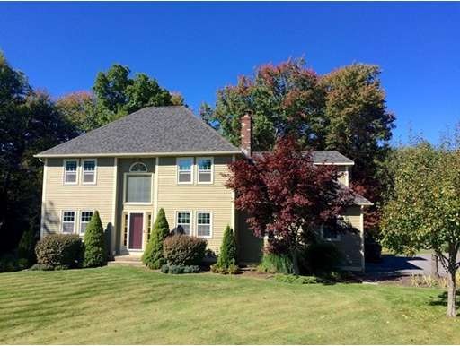 10 Elliott Dr, Charlton, MA 01507 - photo 1