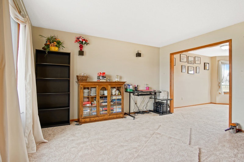 15333 Amstutz Rd, Leo, IN 46765 - photo 1