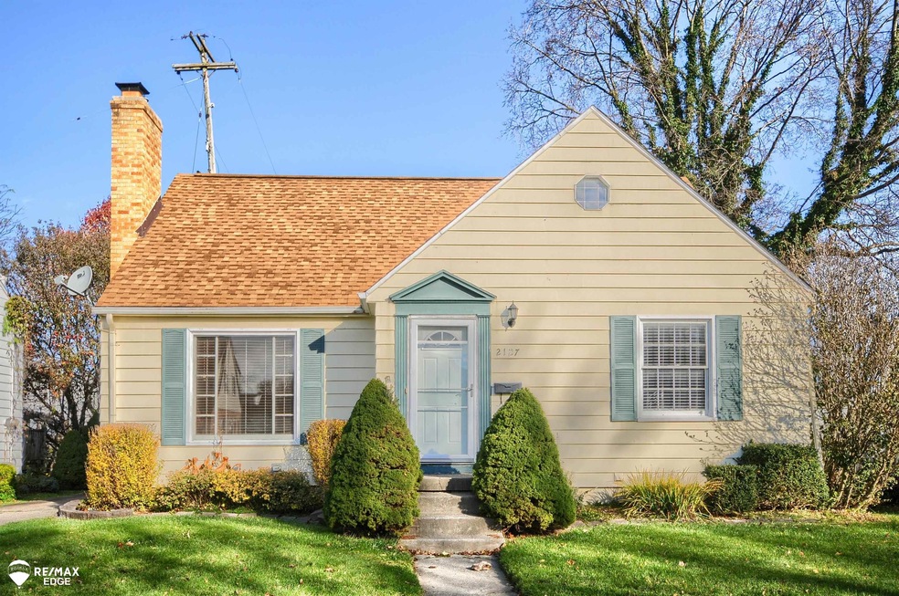 2127 Windemere Ave, Flint, MI 48503 - photo 1