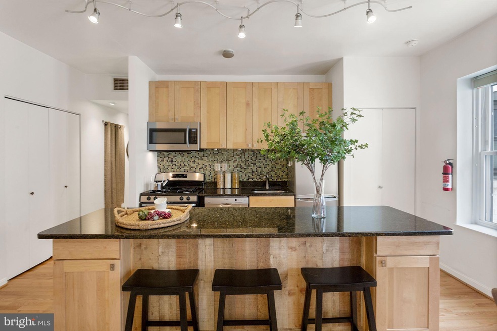 1669 Columbia Rd NW unit 415, Washington, DC 20009 - photo 1