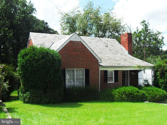 1405 Glendale Rd, Baltimore, MD 21239 - photo 1