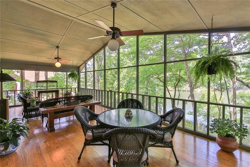Welcome to Paradise! The screened porch at 34 Tama