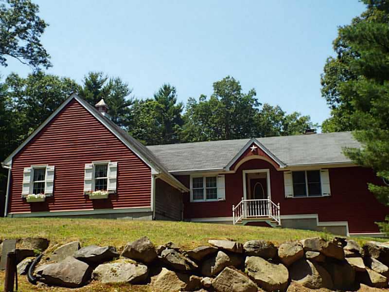 315 Chestnut Hill Rd, Chepachet, RI 02814 - photo 1