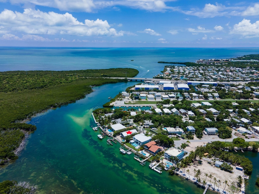 On Tavernier Creek