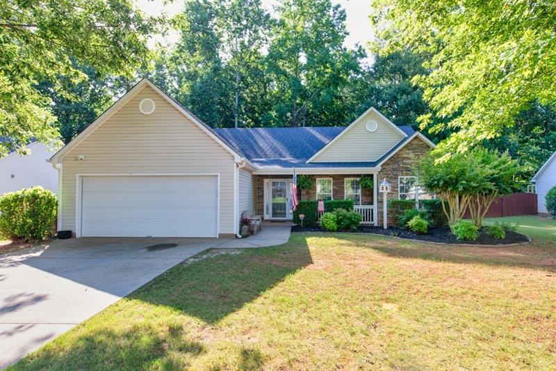 3521 Lynley Mill Ln, Dacula, GA 30019 - photo 1