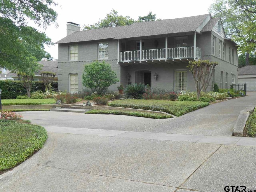 1708 1708 S College, Tyler, TX 75701 - photo 1