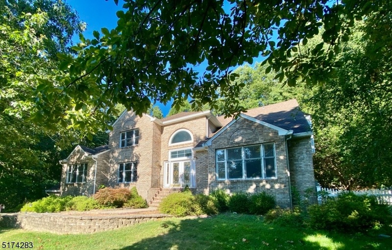 3 Brandywine Ct, Succasunna, NJ 07876 - photo 1