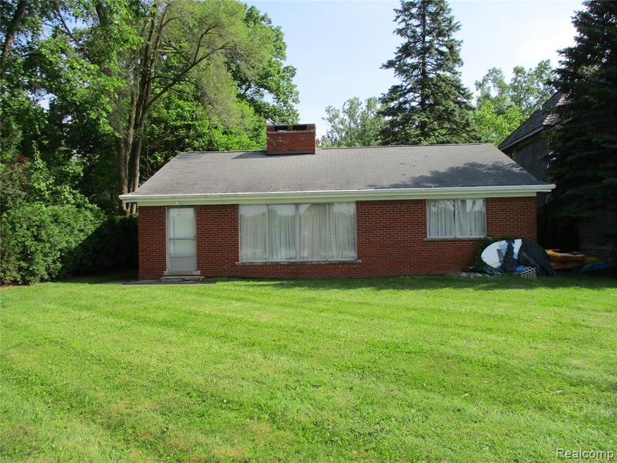 6575 Alden Dr, West Bloomfield, MI 48324 - photo 1