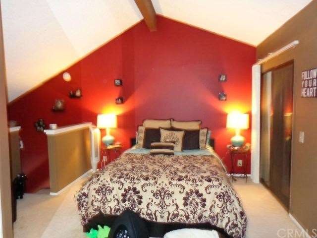 Cathedral Ceilings in bedroom, with large private 