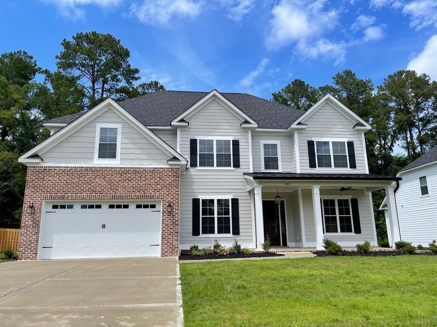 565 River Oaks