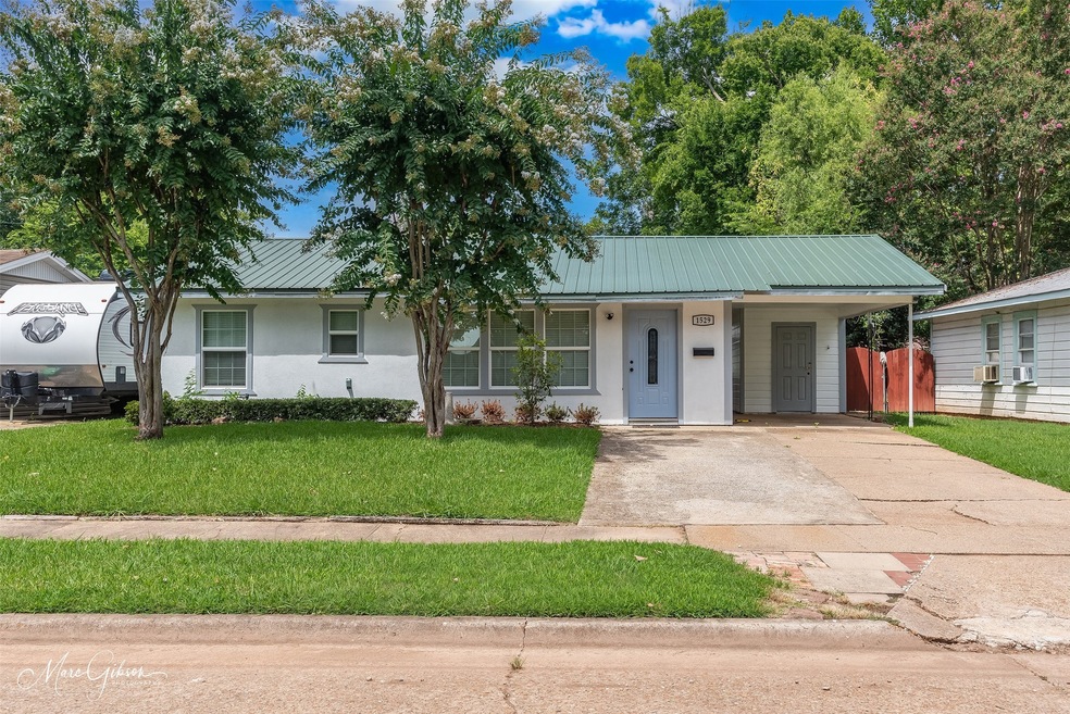 Sold • Co-Listing Agent