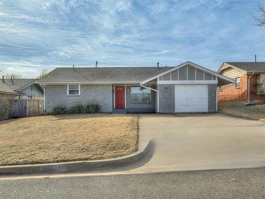716 SW 1st St, Moore, OK 73160 - photo 1