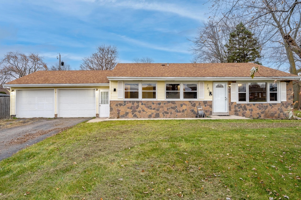 785 Mccool Rd, Valparaiso, IN 46385 - photo 1