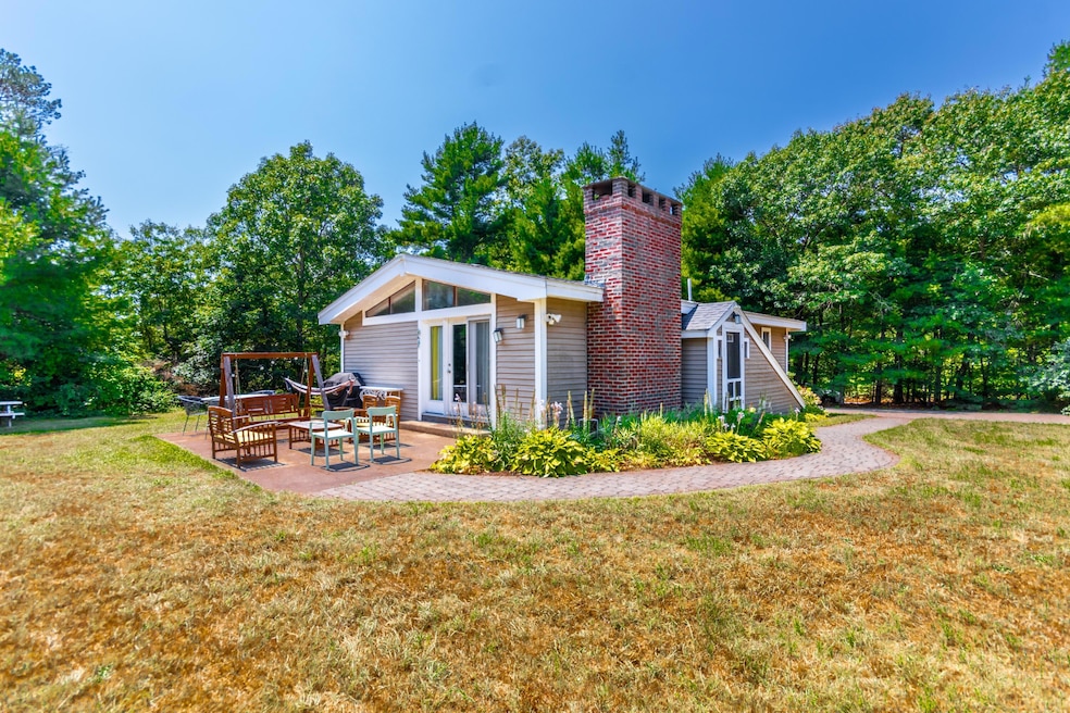 32 N Carver Rd, West Wareham, MA 02576 - photo 1