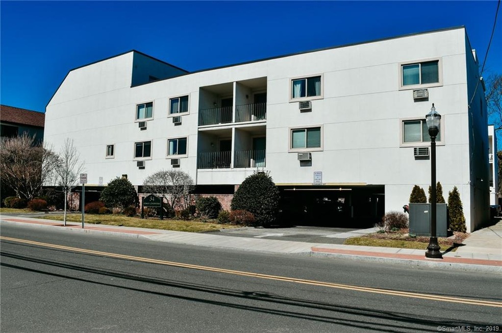 34 Crescent St unit 1L, Stamford, CT 06906 - photo 1