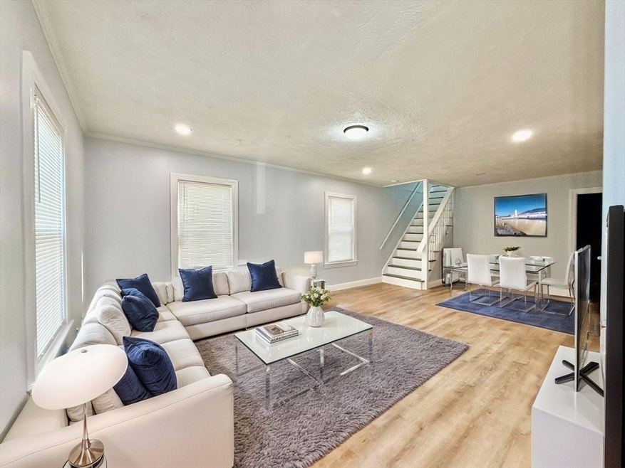 77 Pond St unit 1, Quincy, MA 02169 - photo 1