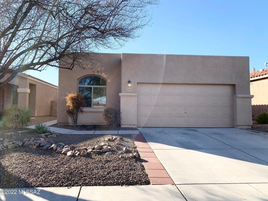 2535 N Avenida Tabica