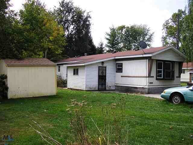 4975 Howard Rd, Kimball, MI 48074 - photo 1
