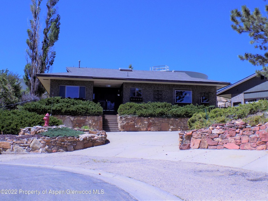 895 Bridger Cir, Craig, CO 81625 - photo 1