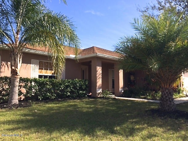 5593 Yaupon Holly Dr, Cocoa, FL 32927 - photo 1