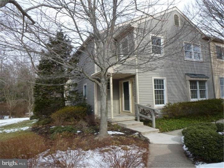 1 Wingstone Ln, Devon, PA 19333 - photo 1