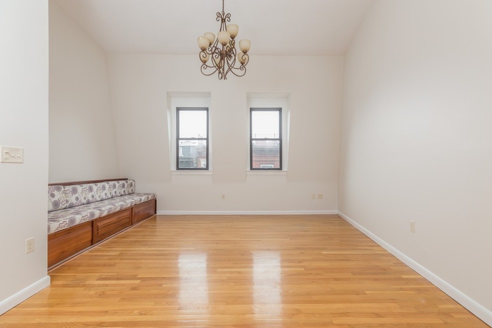 22 Cooper St unit 5, Boston, MA 02113 - photo 1