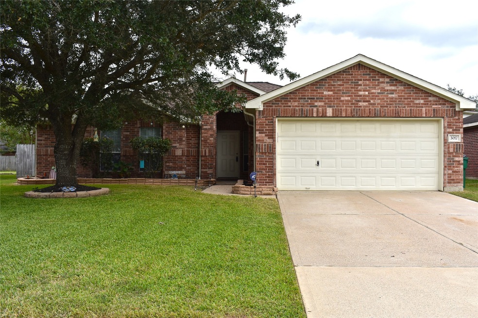 3017 Community Dr, Alvin, TX 77511 - photo 1