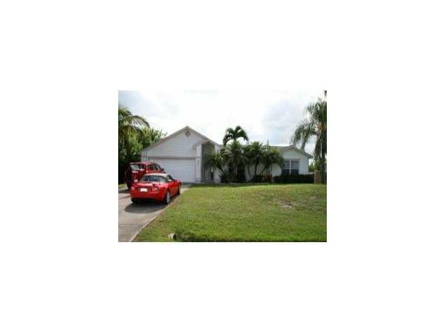 1632 SW Victor Ln, Port Saint Lucie, FL 34984 - photo 1