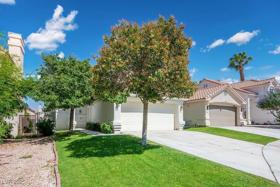 Perfect culdesac location in an established neighborhood.