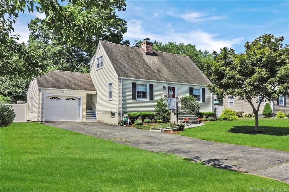 56 Bouton St W, Stamford, CT 06907 - photo 1