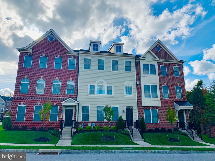 102 Agnes Grace Ln, Wayne, PA 19087 - photo 1