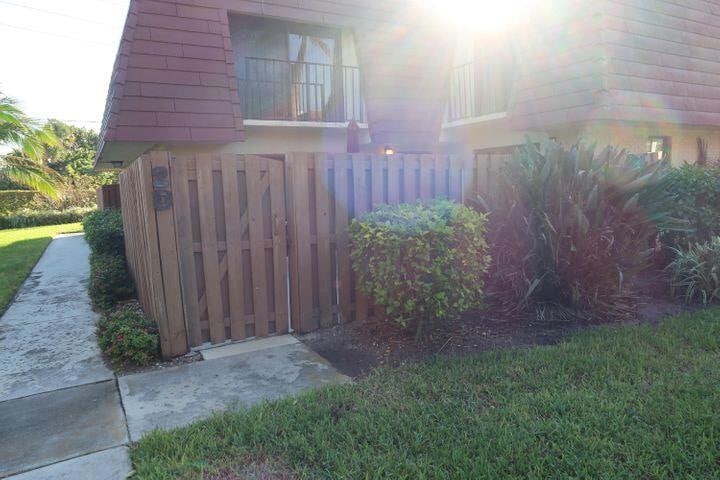 9405 S Ocean Dr unit 2D, Jensen Beach, FL 34957 - photo 1