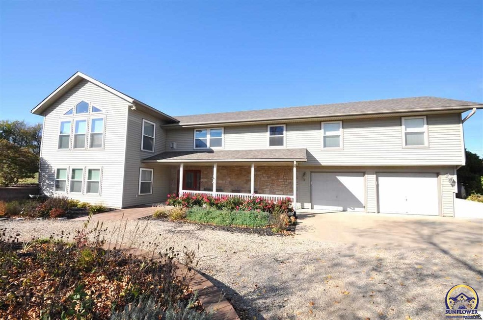 14020 123rd Ln, Hoyt, KS 66440 - photo 1