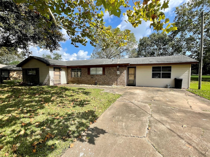 3311 County Road 890, Alvin, TX 77511 - photo 1