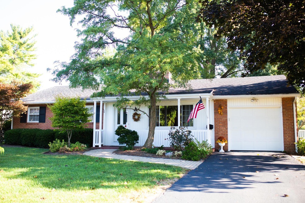 1Birchcrest191008