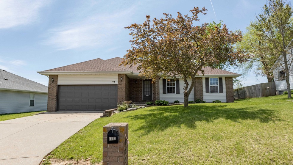 196 Shady Acres Cir, Nixa, MO 65714 - photo 1