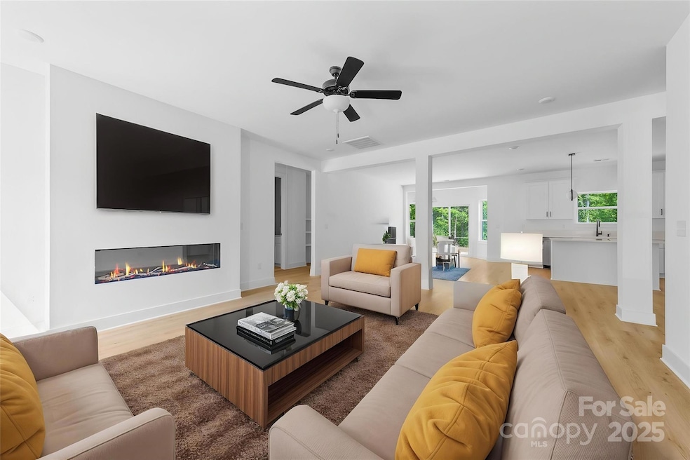 For Sale $498,900 • Co-Listing Agent