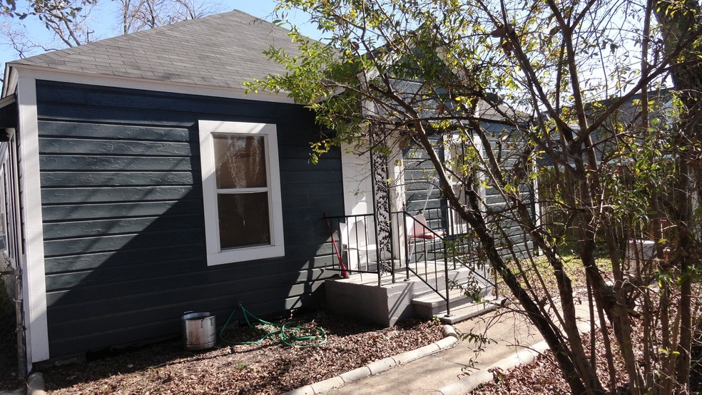 4130 Europa St, Houston, TX 77022 - photo 1