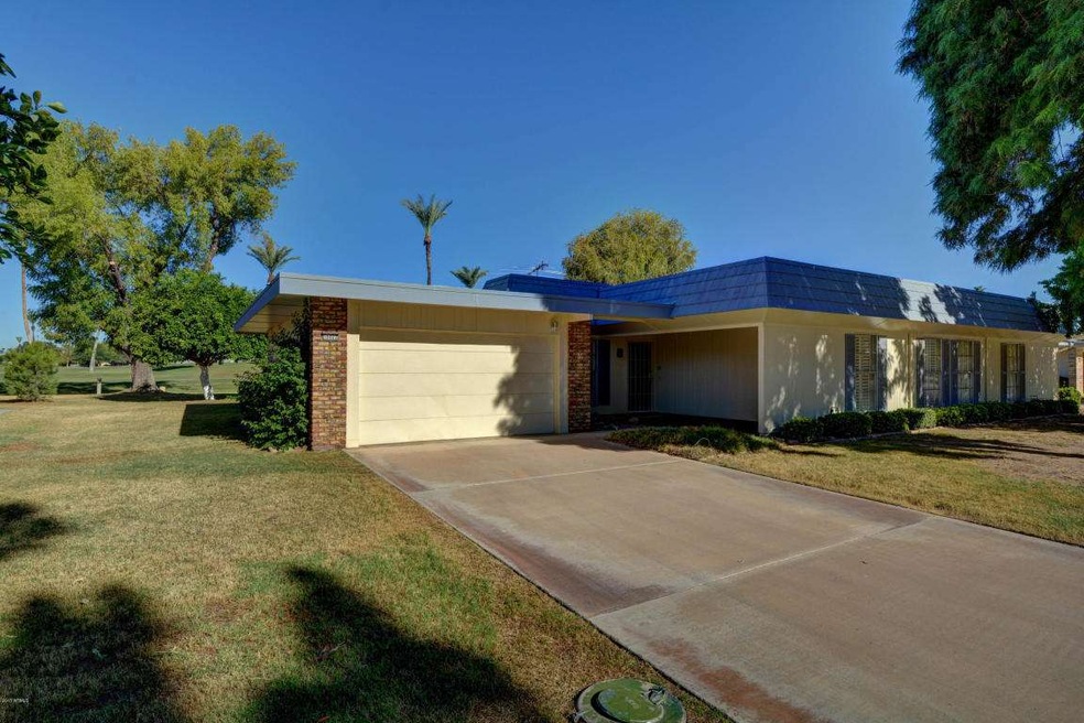 10022 W Highwood Ln, Sun City, AZ 85373 - photo 1