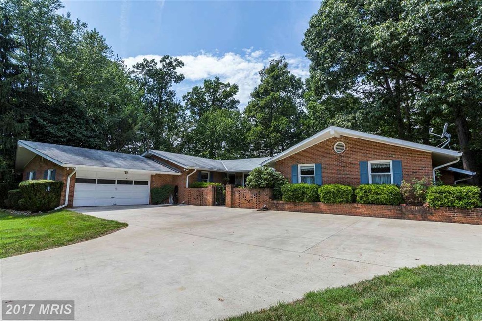 14430 Dufief Mill Rd, North Potomac, MD 20878 - photo 1