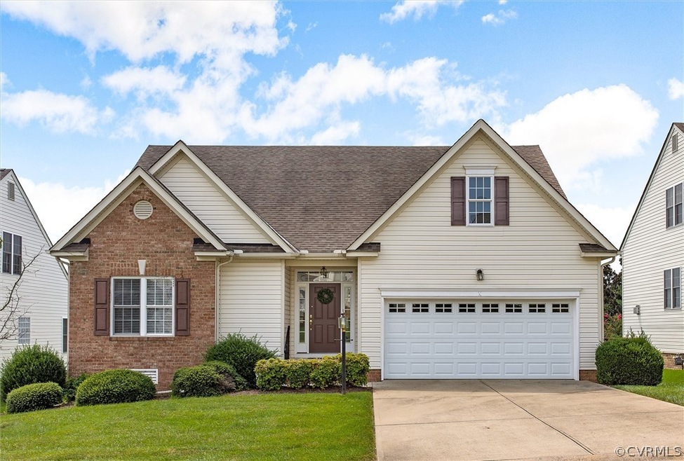 Welcome to 14552 Sailboat Circle!