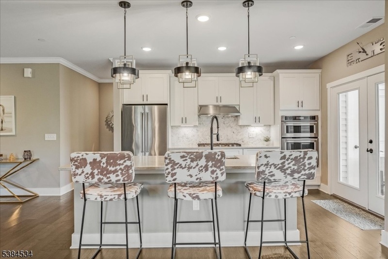 2 Vanderbilt Blvd unit 102, Florham Park, NJ 07932 - photo 1