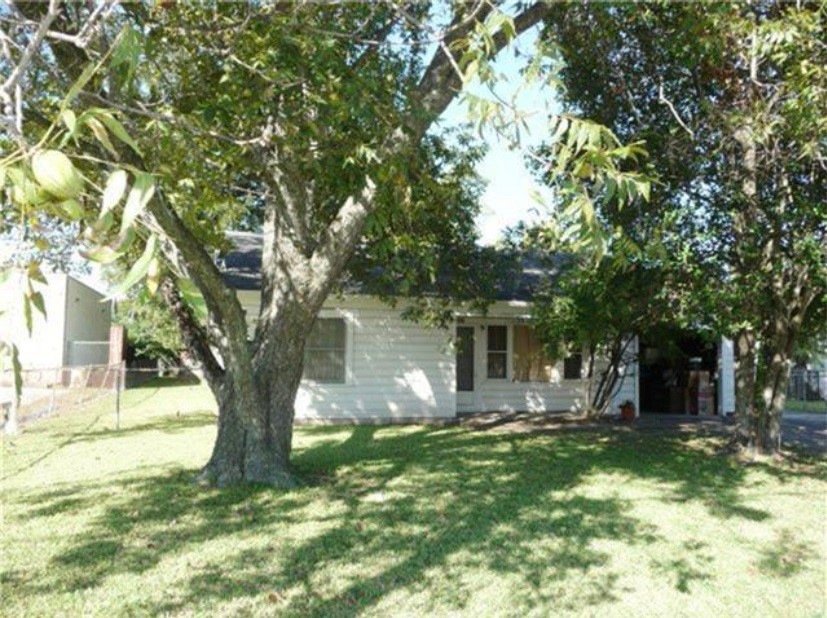 1519 Bingle Rd, Houston, TX 77055 - photo 1