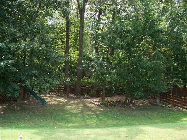 Natural Greenbelt with mature trees!