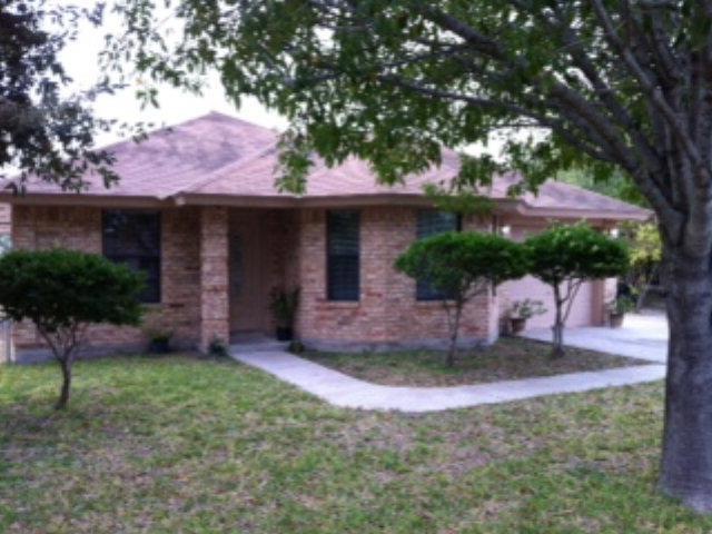 913 N Canna St unit 3, Pharr, TX 78577 - photo 1