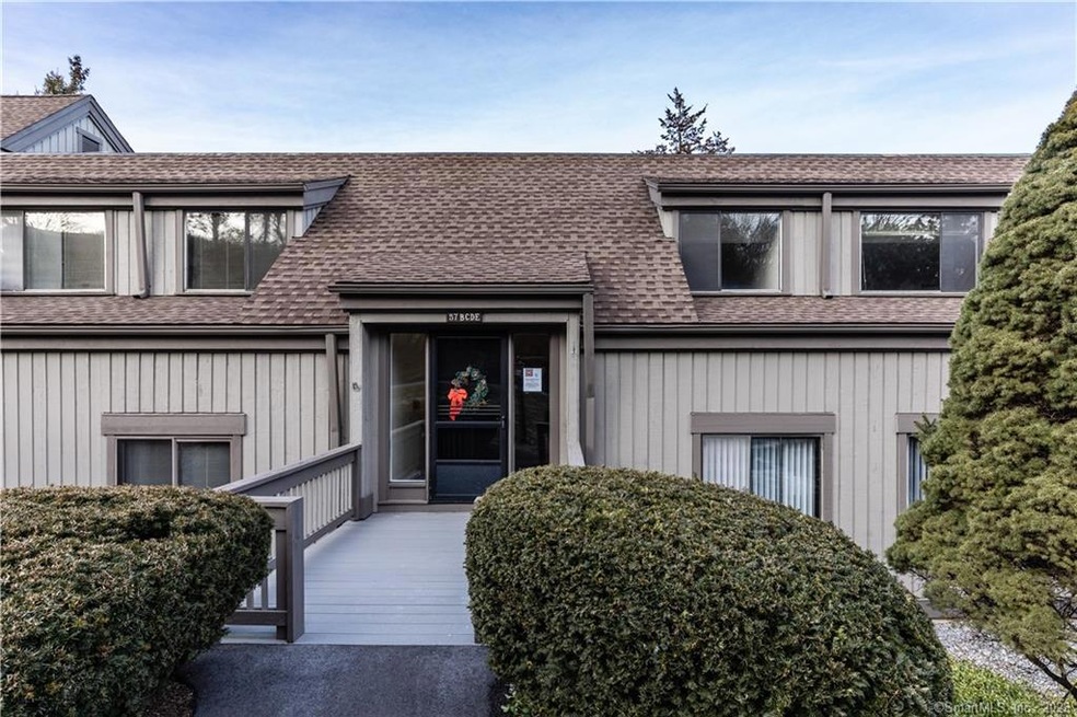 57 Heritage Village unit E, Southbury, CT 06488 - photo 1