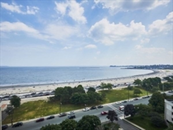 Seawatch Towers unit 206, Revere, MA 02151 - photo 1
