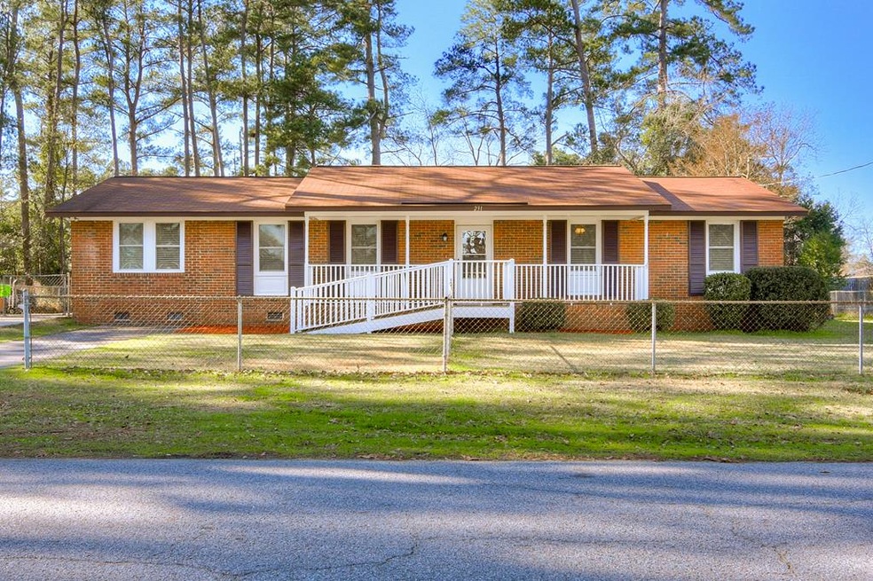 231 Pinehurst Dr, Augusta, GA 30907 - photo 1