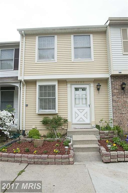 8482 Lazy Creek Ct, Springfield, VA 22153 - photo 1